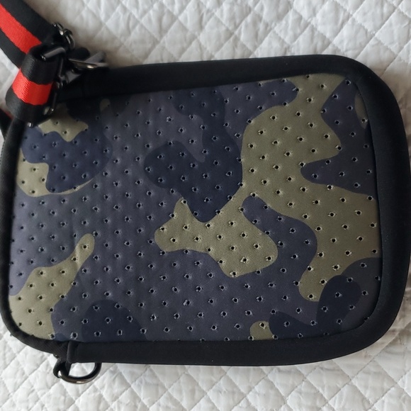 SBG Unisex Bag - Picture 13 of 15